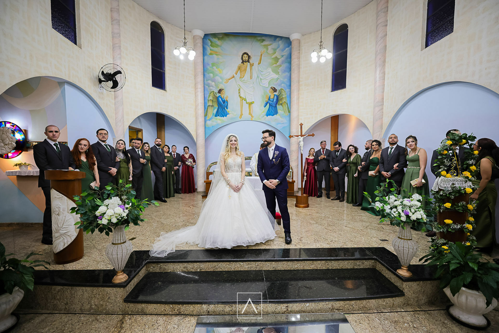 Foto Qual é a Real História dos Padrinhos de Casamento? Descubra o Significado Dessa Tradição! - Imagem 6