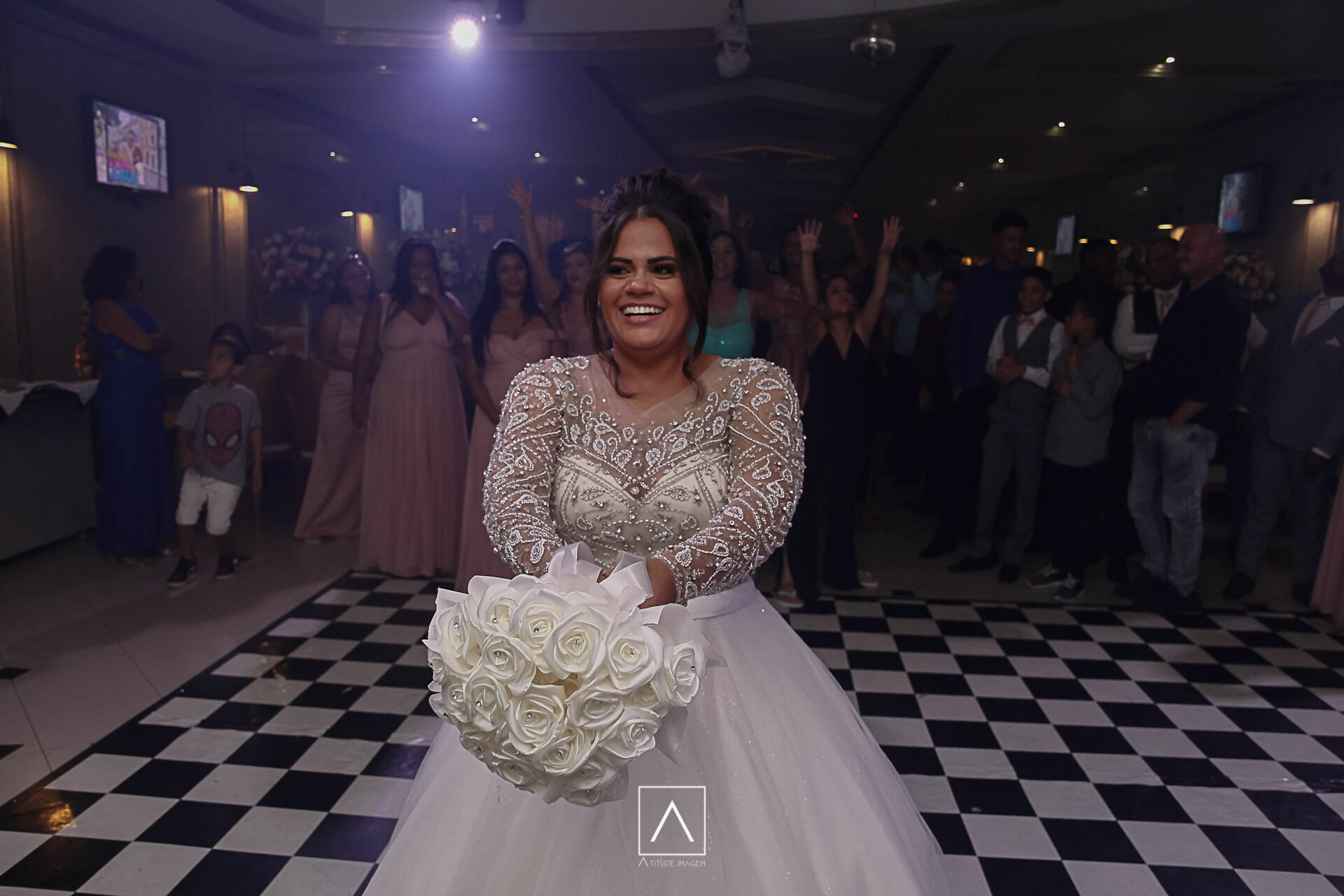 Foto E agora? E o buquê? - Imagem 17