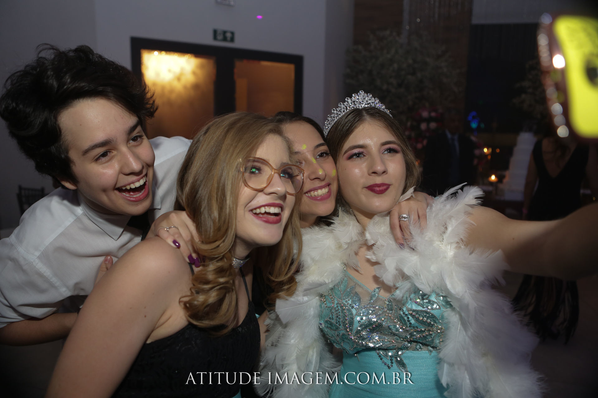 Foto SIM, fazer uma festa é bem melhor do que viajar! - Imagem 6