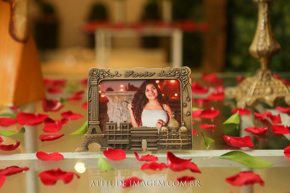 Foto Onde usar as fotos do ensaio fotográfico debutante - Imagem 7