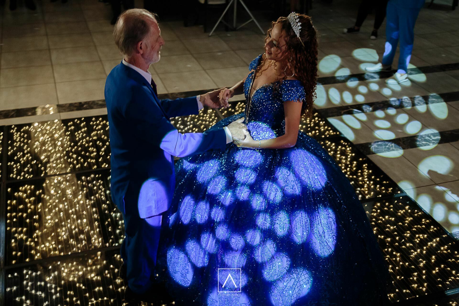 Foto Alexia na sua festa de 15 anos Foto Alexia na sua festa de 15 anos - Imagem 15