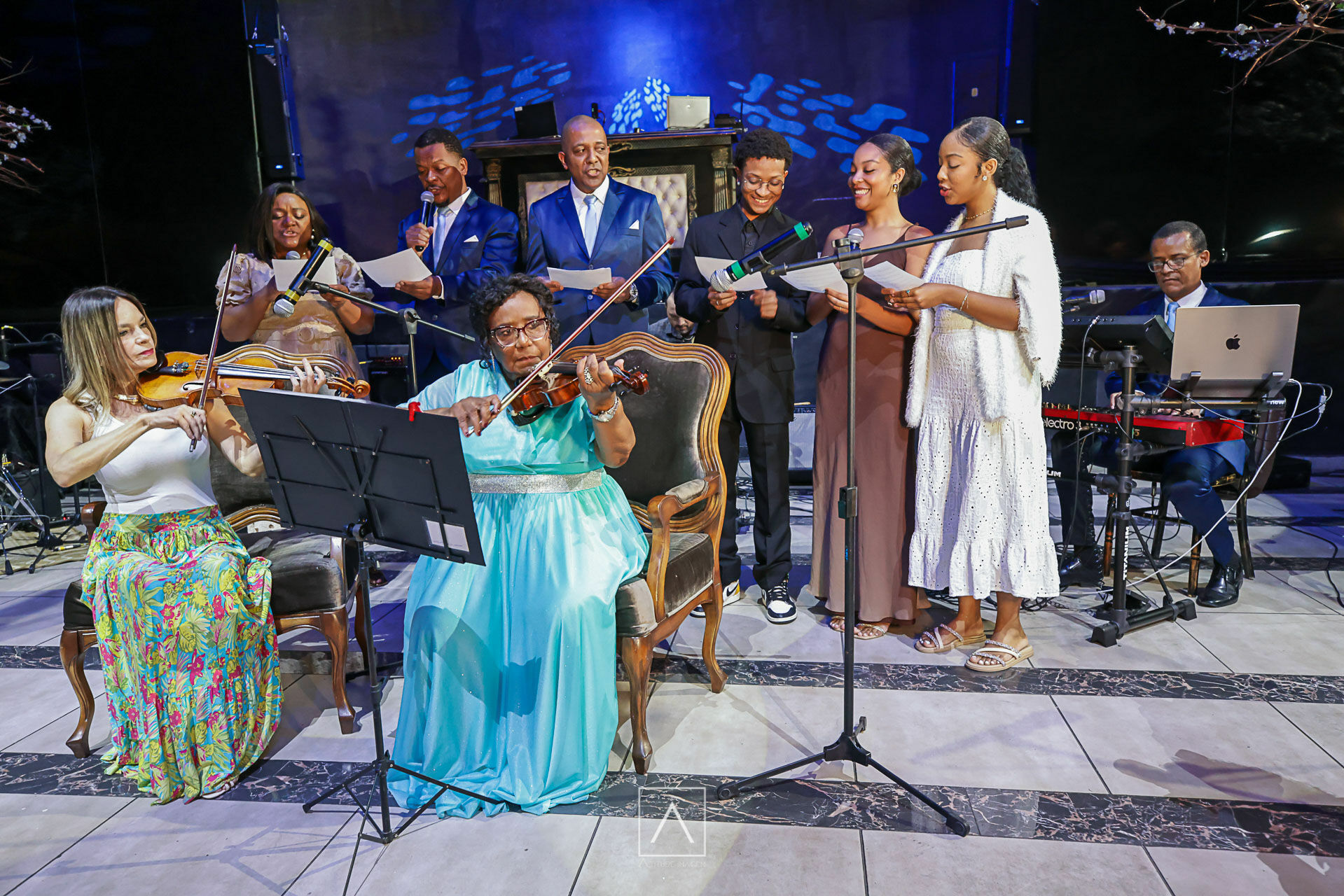 Foto Aniversário de 80 Anos de Dona Neusa: Uma Vida de Fé e Superações Foto Aniversário de 80 Anos de Dona Neusa: Uma Vida de Fé e Superações - Imagem 12