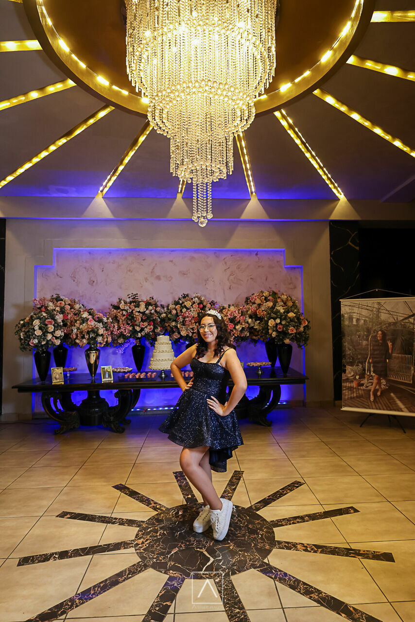 Foto Festa de Aniversario de 15 Anos da Maria Clara: Elegância e Memórias no Espaço Buffet Sarah Soleil Foto Festa de Aniversario de 15 Anos da Maria Clara: Elegância e Memórias no Espaço Buffet Sarah Soleil - Imagem 33