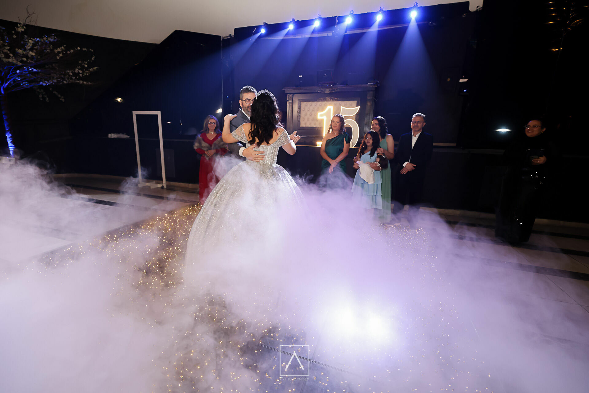 Foto Festa de Aniversario de 15 Anos da Maria Clara: Elegância e Memórias no Espaço Buffet Sarah Soleil Foto Festa de Aniversario de 15 Anos da Maria Clara: Elegância e Memórias no Espaço Buffet Sarah Soleil - Imagem 62