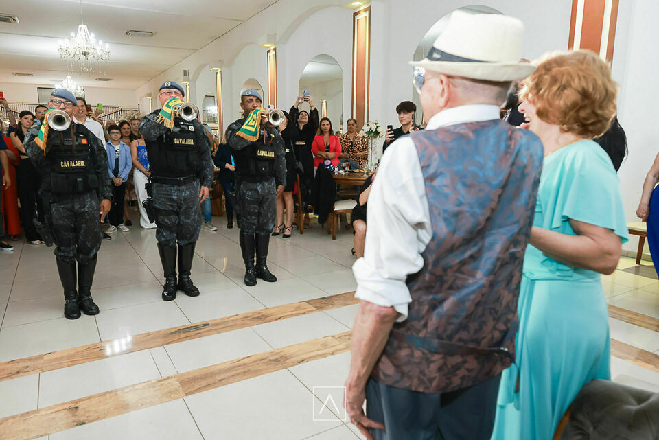 Aniversário de 100 Anos do Sr. Armínio: Legado e Homenagens na Mansão Marion Aniversário de 100 Anos do Sr. Armínio: Legado e Homenagens na Mansão Marion