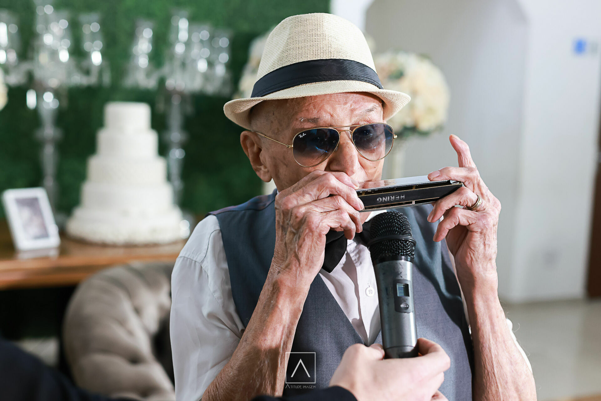 Foto Aniversário de 100 Anos do Sr. Armínio: Legado e Homenagens na Mansão Marion Foto Aniversário de 100 Anos do Sr. Armínio: Legado e Homenagens na Mansão Marion - Imagem 8