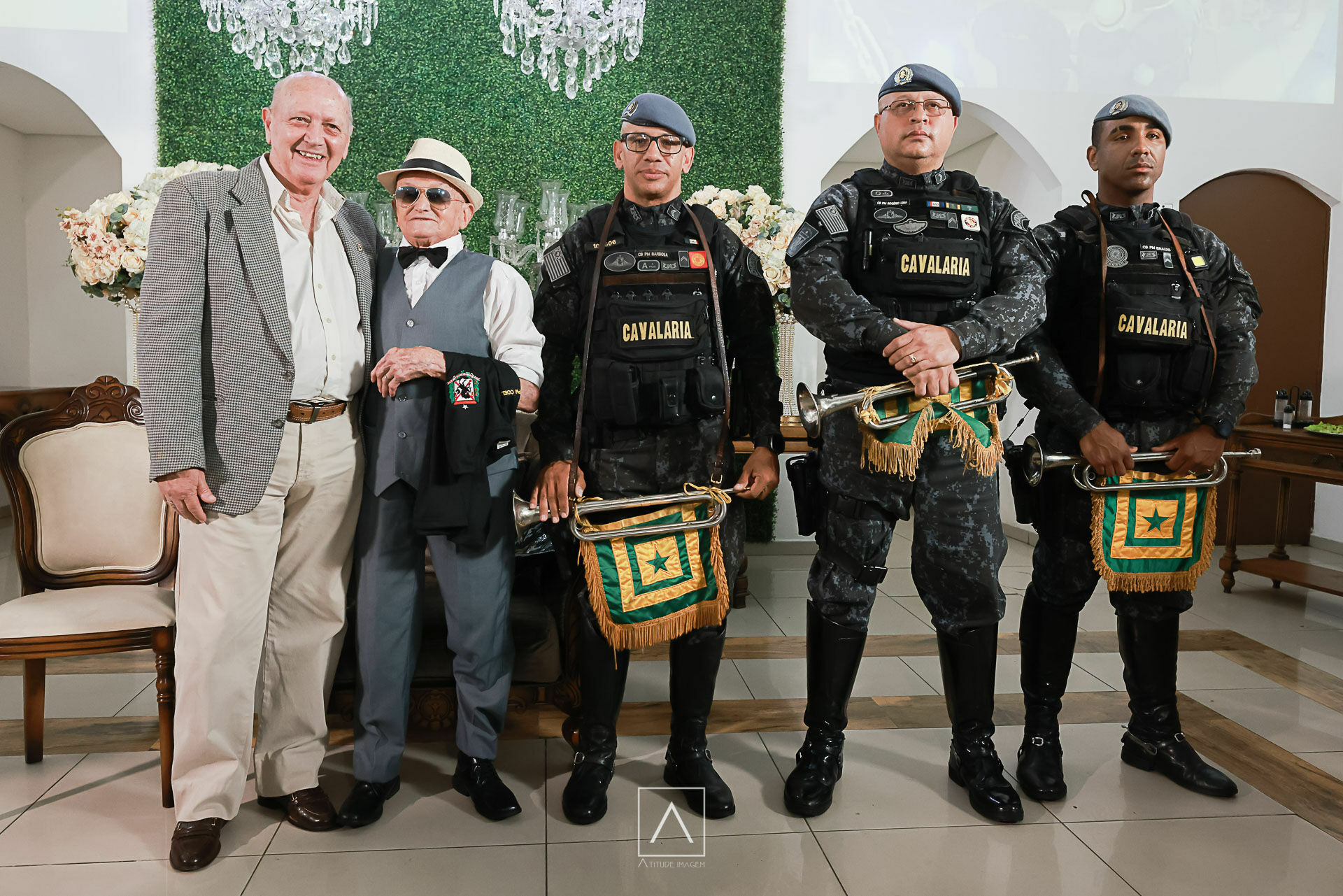 Foto Aniversário de 100 Anos do Sr. Armínio: Legado e Homenagens na Mansão Marion Foto Aniversário de 100 Anos do Sr. Armínio: Legado e Homenagens na Mansão Marion - Imagem 3