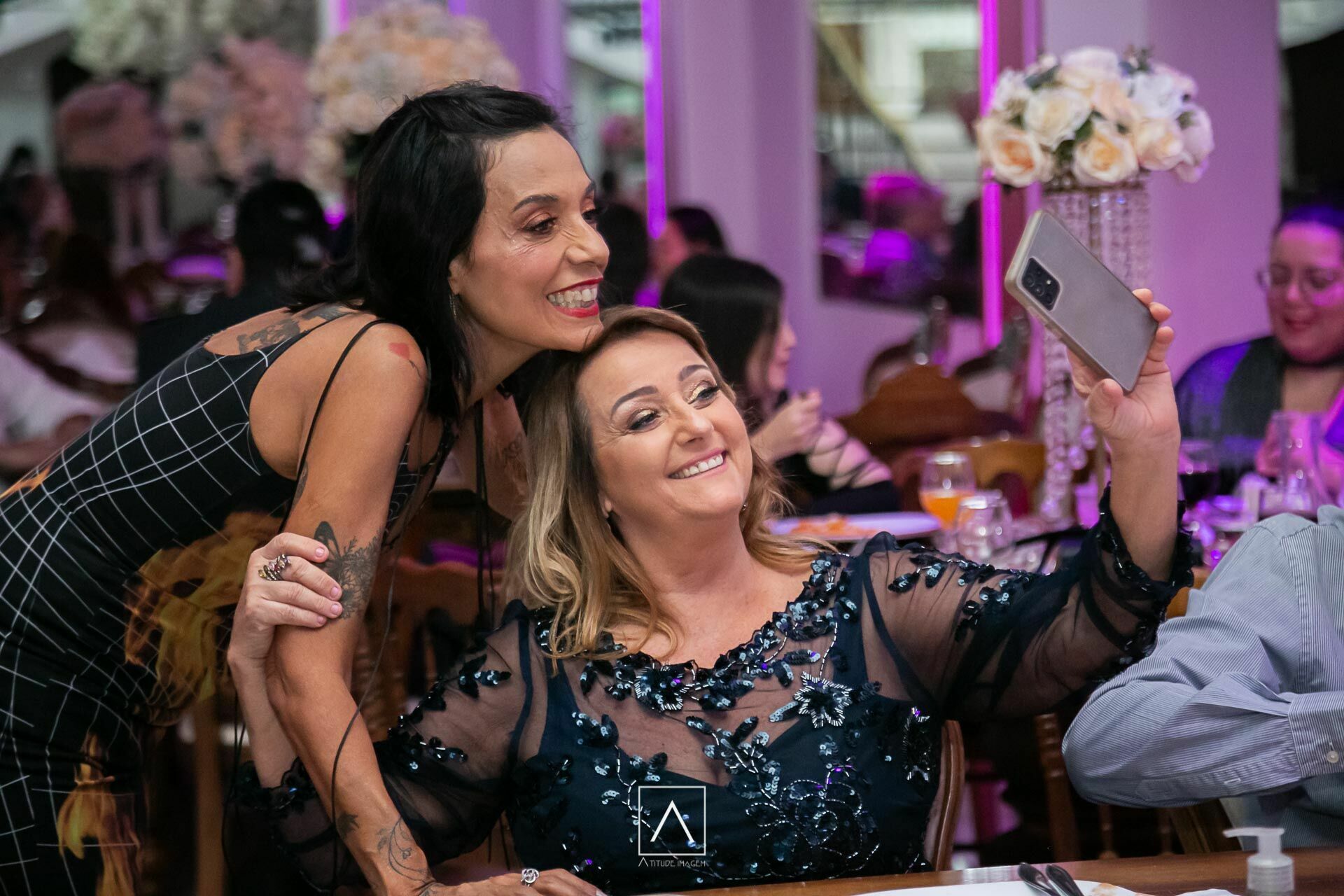 Foto Festa de Aniversário de 50 Anos da Luciene: Brilho e Celebração na Mansão Marion - Imagem 0