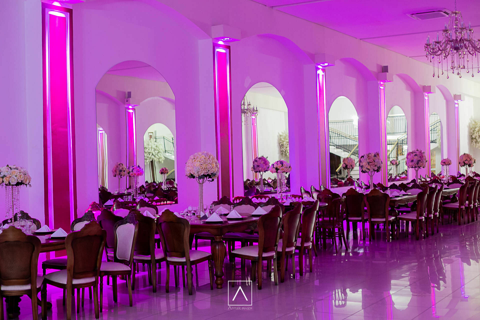 Foto Festa de Aniversário de 50 Anos da Luciene: Brilho e Celebração na Mansão Marion - Imagem 18