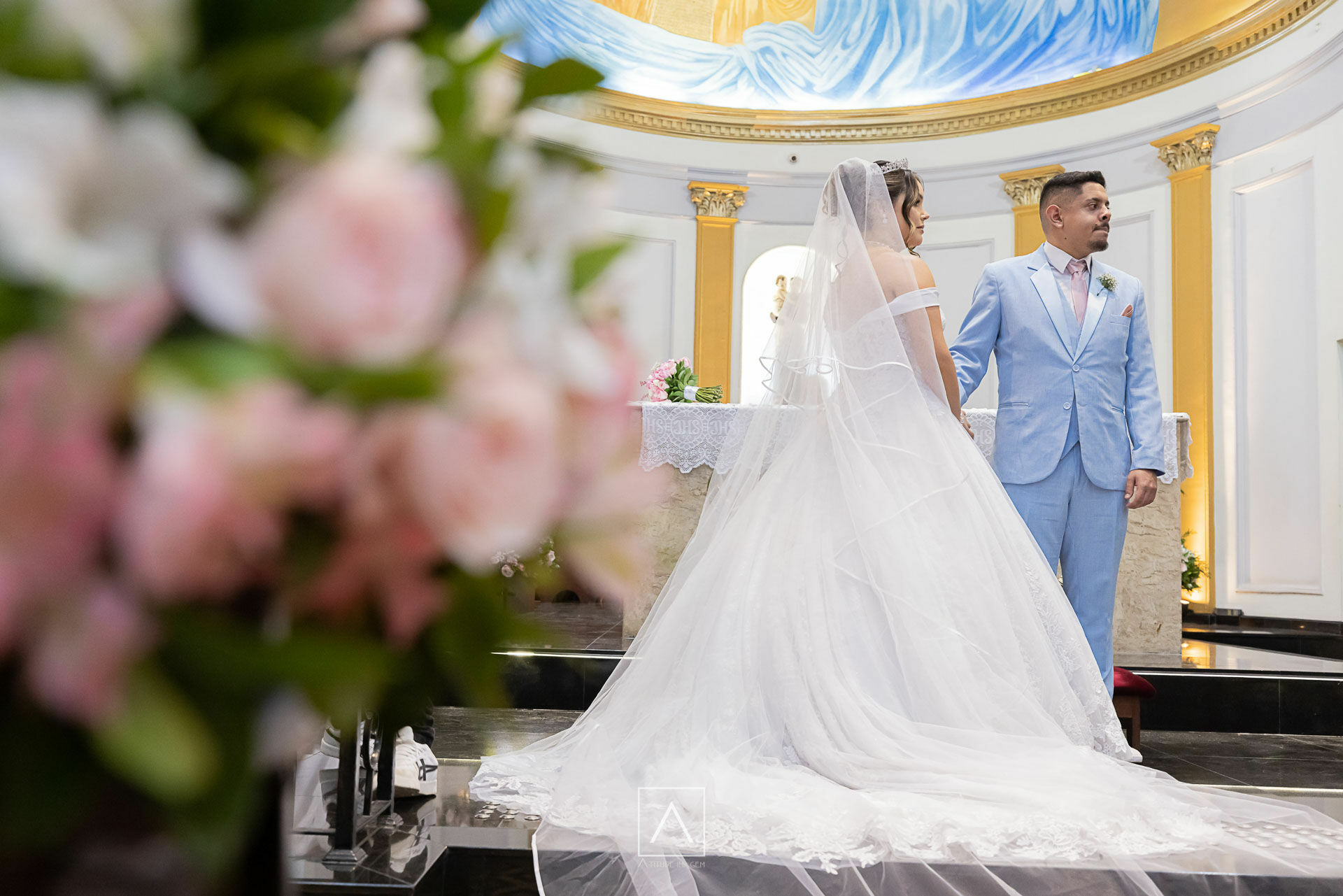Foto Casamento Thais e Alison: Uma Celebração de Amor e Emoção em São Paulo Foto Casamento Thais e Alison: Uma Celebração de Amor e Emoção em São Paulo - Imagem 36