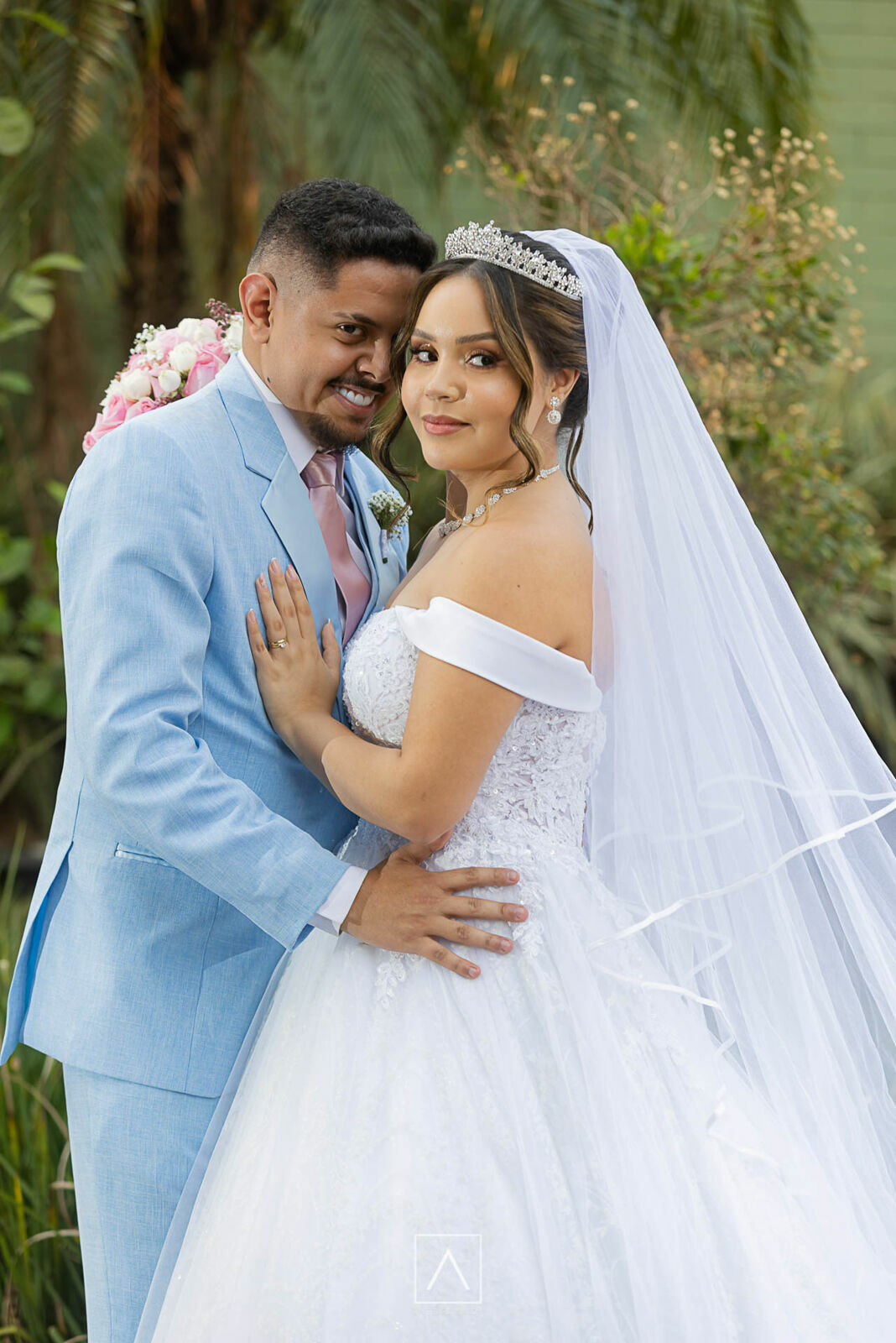 Foto Casamento Thais e Alison: Uma Celebração de Amor e Emoção em São Paulo Foto Casamento Thais e Alison: Uma Celebração de Amor e Emoção em São Paulo - Imagem 17