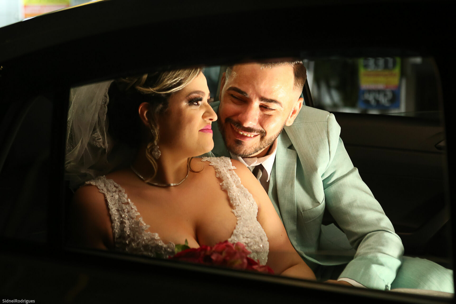 Foto Casamento Carol e Alexandre: Uma Celebração de Amor e Fé - Imagem 30