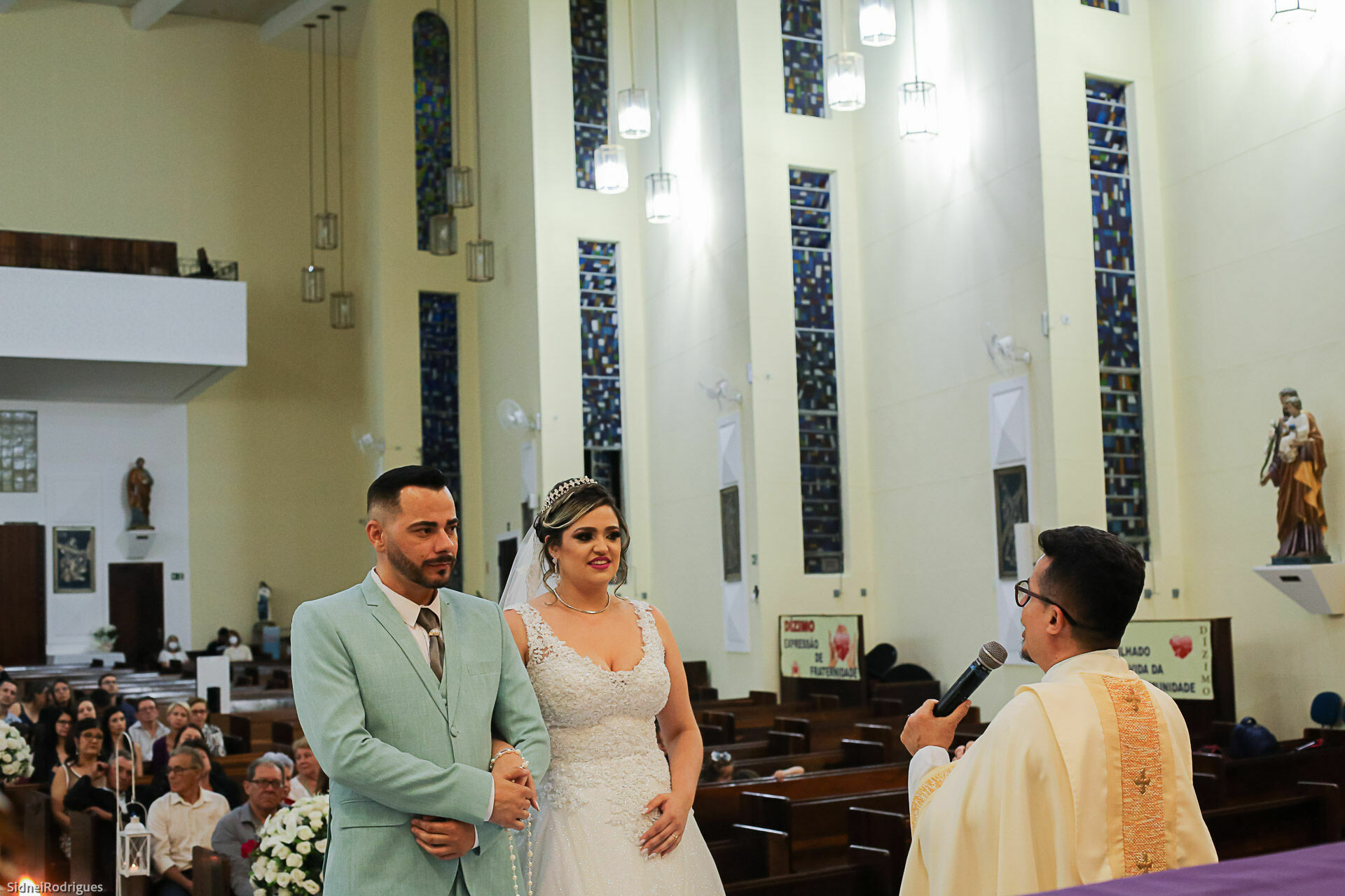 Foto Casamento Carol e Alexandre: Uma Celebração de Amor e Fé - Imagem 12