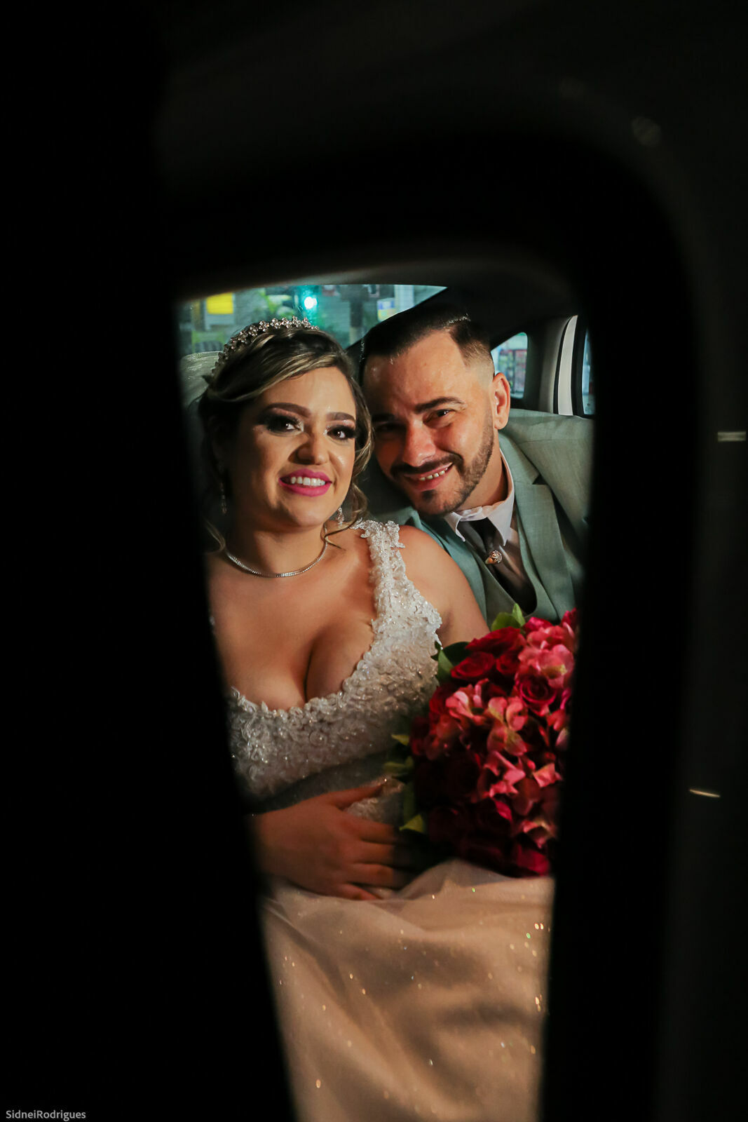 Foto Casamento Carol e Alexandre: Uma Celebração de Amor e Fé - Imagem 33