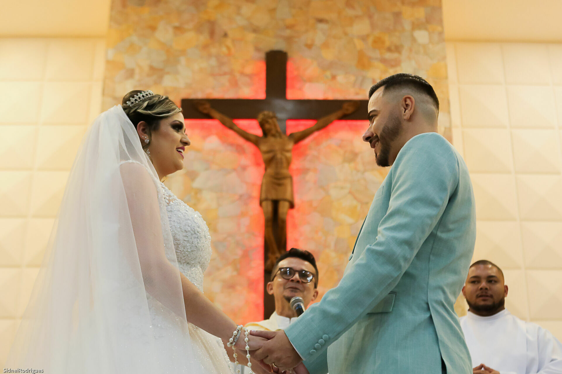 Foto Casamento Carol e Alexandre: Uma Celebração de Amor e Fé - Imagem 22