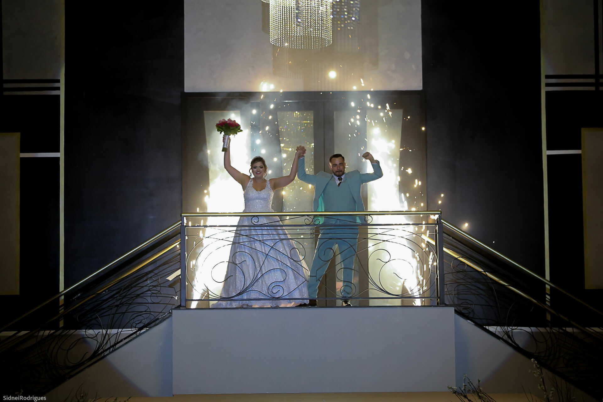 Foto Casamento Carol e Alexandre: Uma Celebração de Amor e Fé - Imagem 44