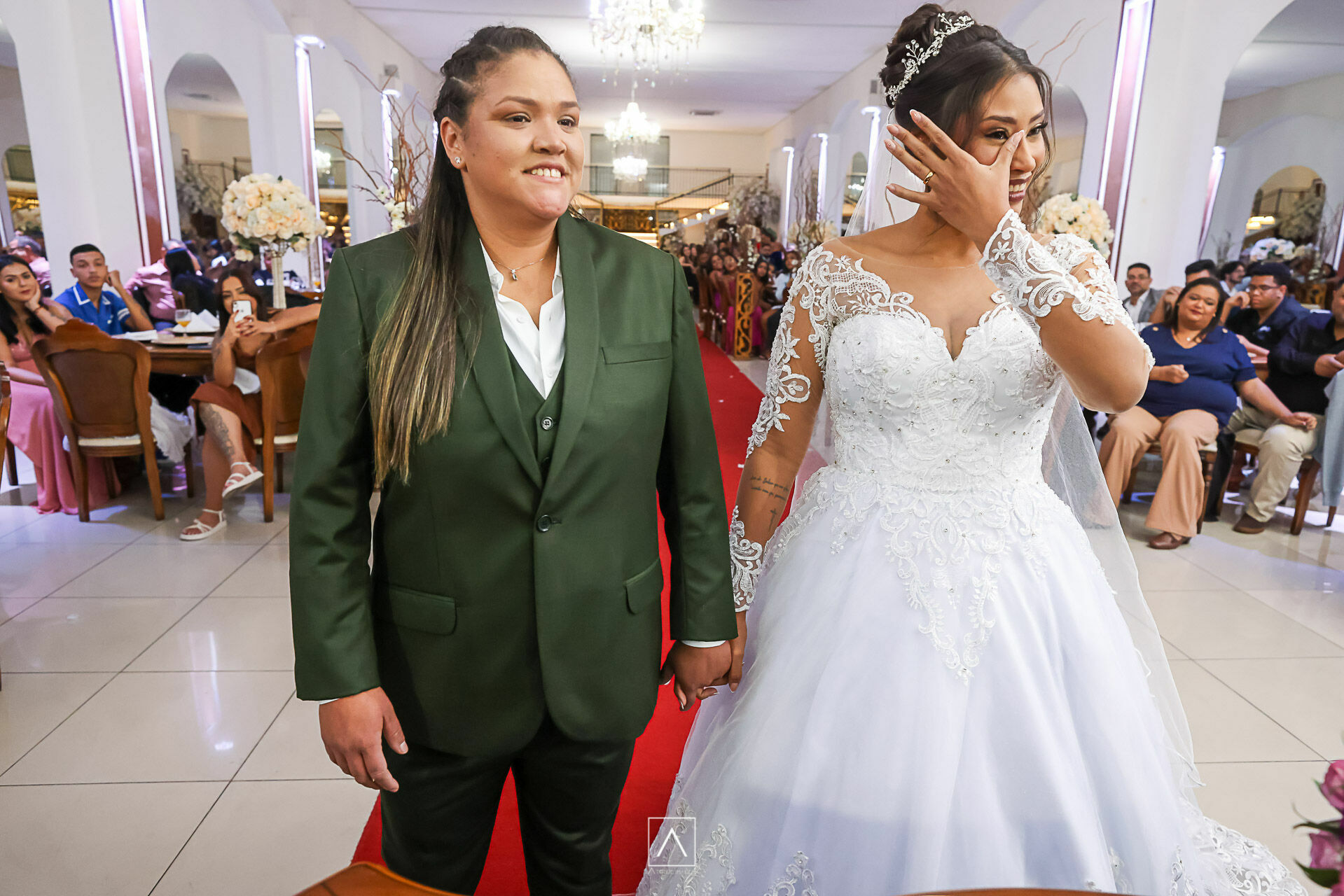 Foto Casamento Gabriela e Paula: Um Brinde ao Amor e à Elegância na Mansão Marion ✨ - Imagem 3