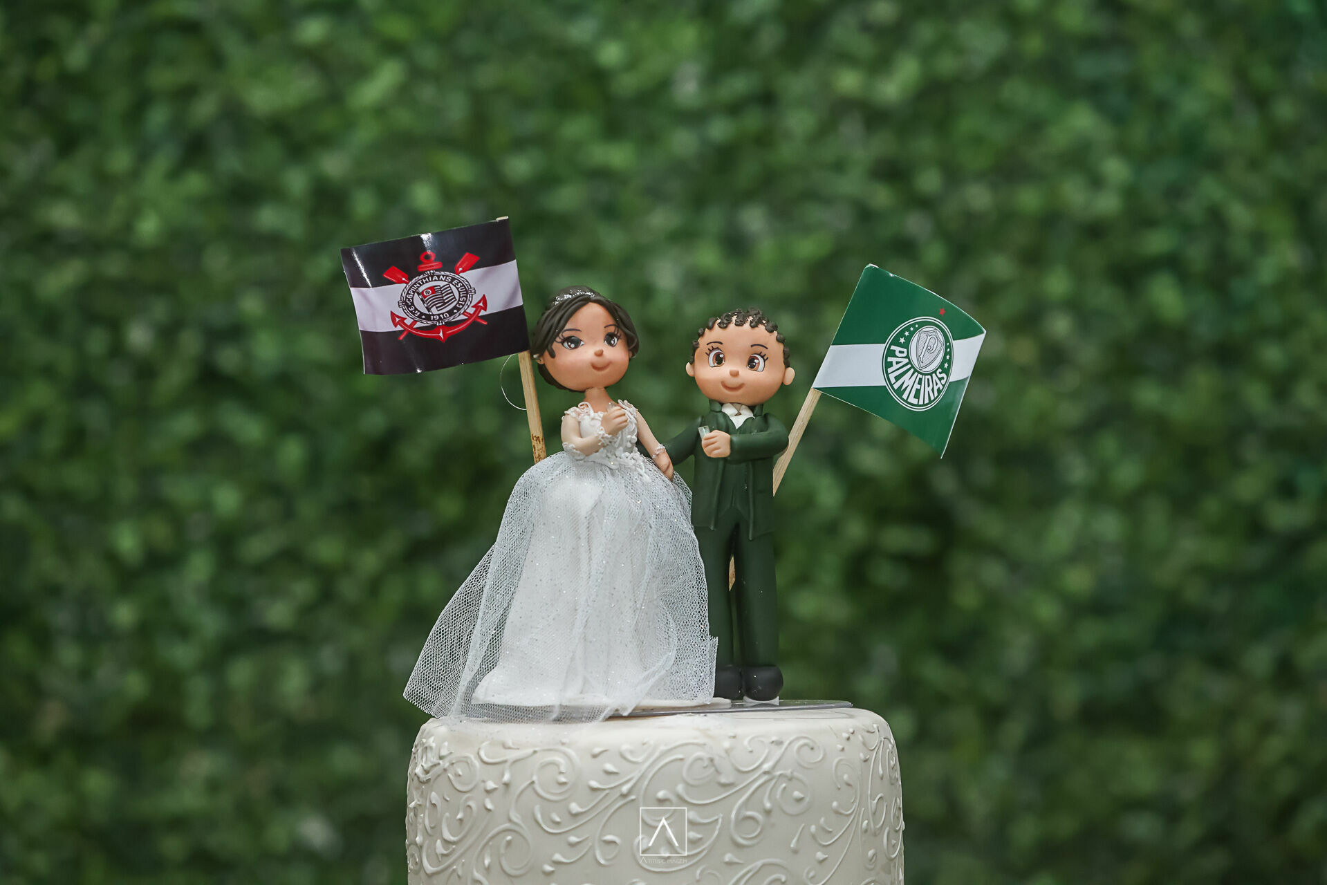 Foto Casamento Gabriela e Paula: Um Brinde ao Amor e à Elegância na Mansão Marion ✨ - Imagem 23