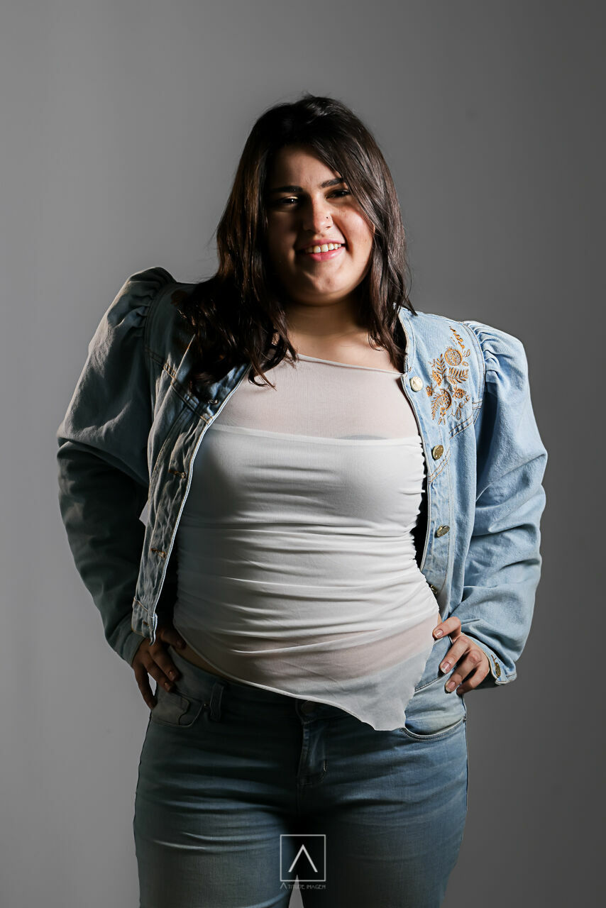 Foto Ensaio no Estudio com a Deise - Imagem 7