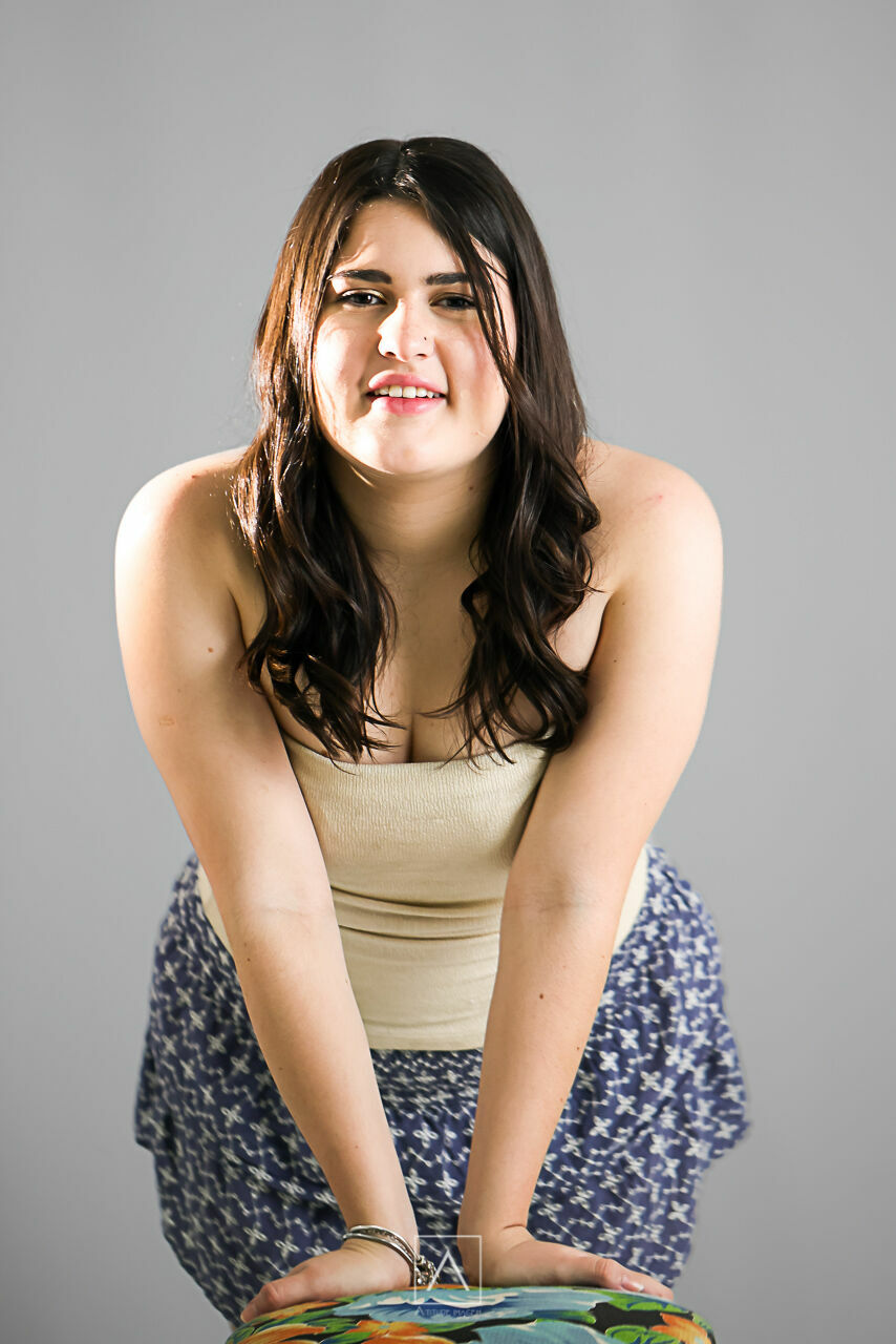 Foto Ensaio no Estudio com a Deise - Imagem 3