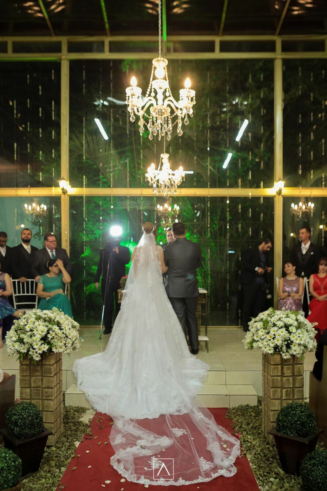 Foto O Casamento Inesquecível de Karol e Rômulo no Espaço Renascença: Amor, Sofisticação e Emoção - Imagem 5