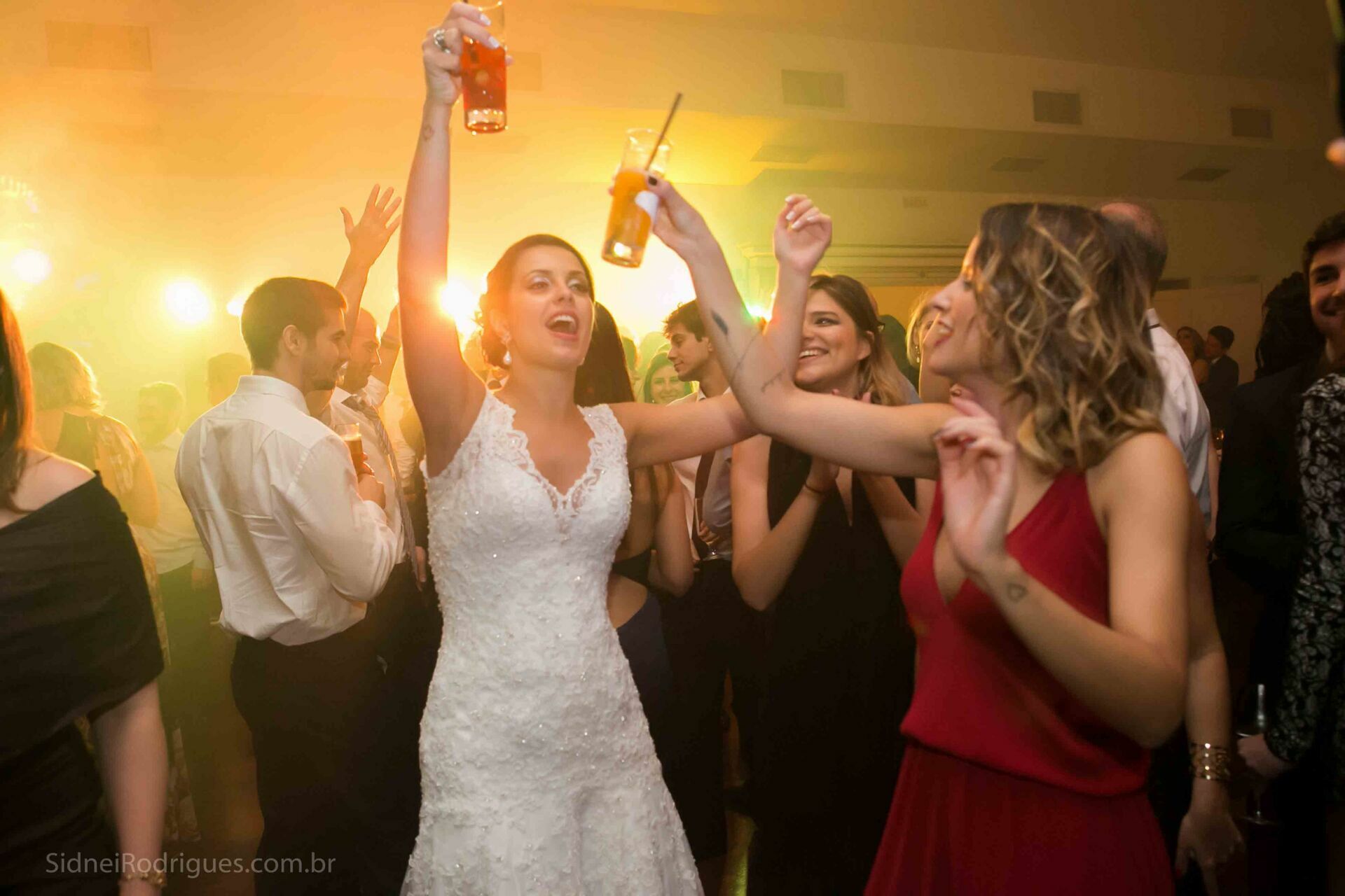 Foto O Casamento Inesquecível de Carolina e Danilo: Cerimônia na Capela Sion e Recepção no Nacional Club (Higienópolis – SP) - Imagem 38