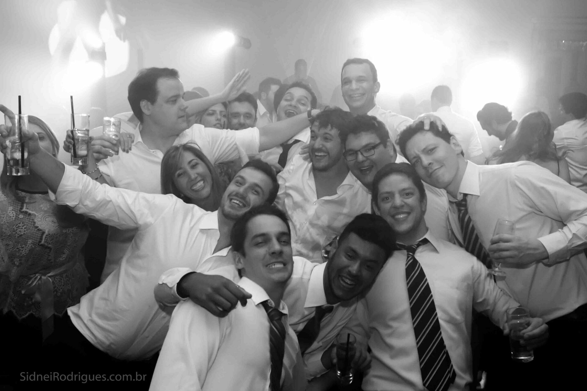 Foto O Casamento Inesquecível de Carolina e Danilo: Cerimônia na Capela Sion e Recepção no Nacional Club (Higienópolis – SP) - Imagem 41