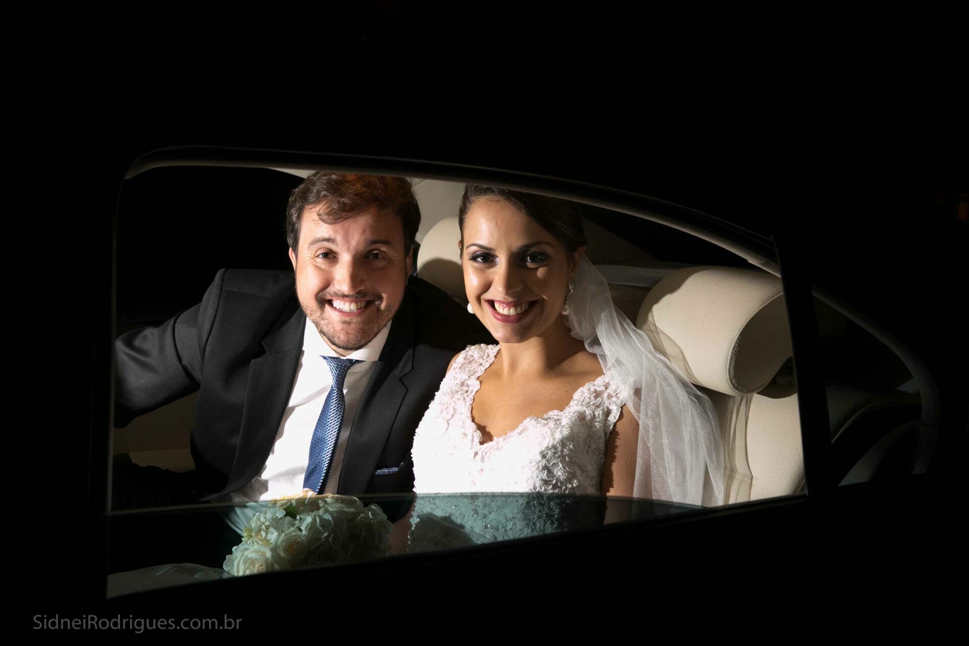 Foto O Casamento Inesquecível de Carolina e Danilo: Cerimônia na Capela Sion e Recepção no Nacional Club (Higienópolis – SP) - Imagem 25