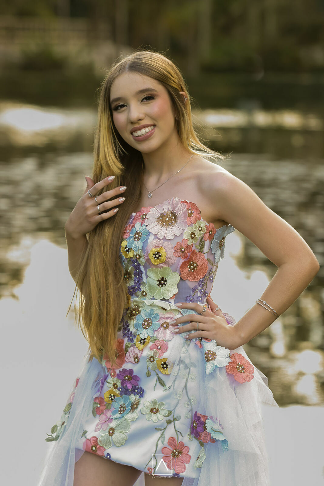 Foto Festa de Debutante Beatriz: Uma Noite Mágica Inesquecível - Imagem 8