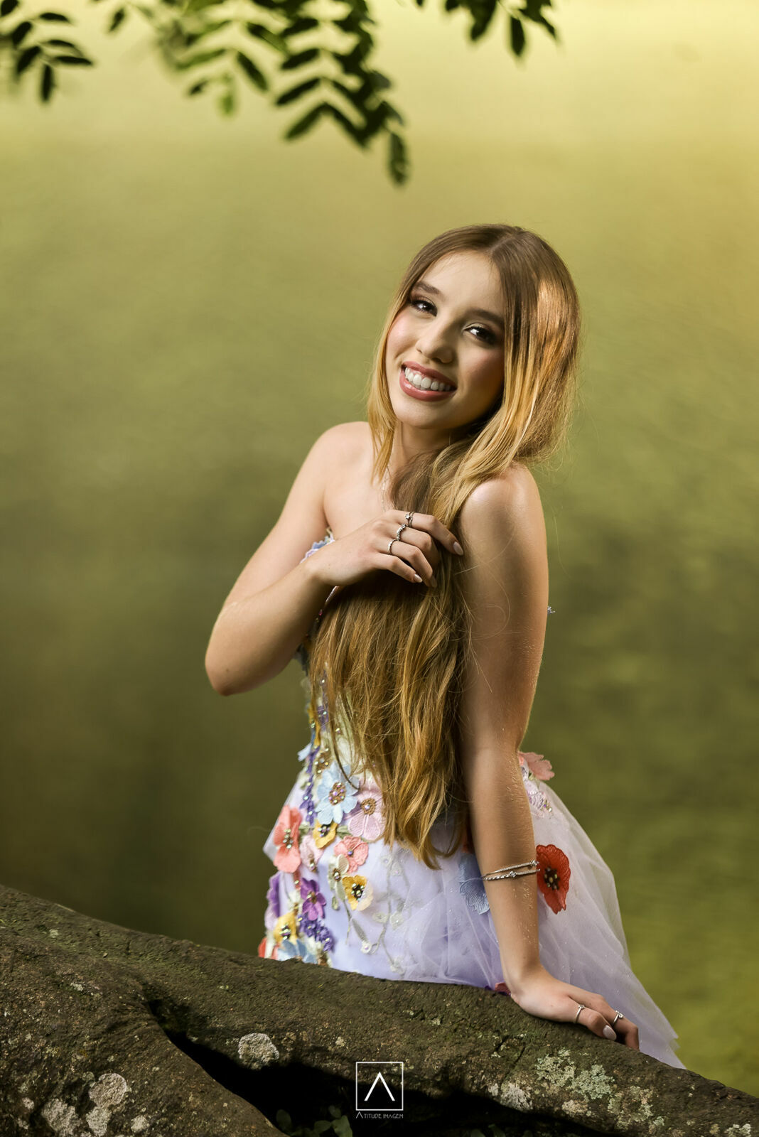 Foto Festa de Debutante Beatriz: Uma Noite Mágica Inesquecível - Imagem 7
