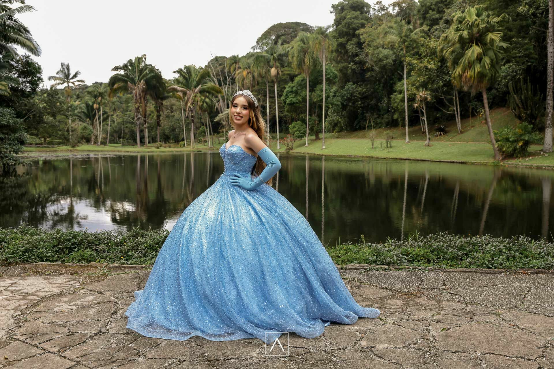 Foto Festa de Debutante Beatriz: Uma Noite Mágica Inesquecível - Imagem 6